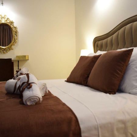 The Manor House In The Old Town Apartment Chania  Bagian luar foto