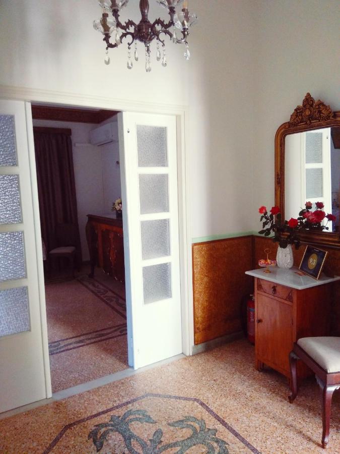 The Manor House In The Old Town Apartment Chania  Bagian luar foto